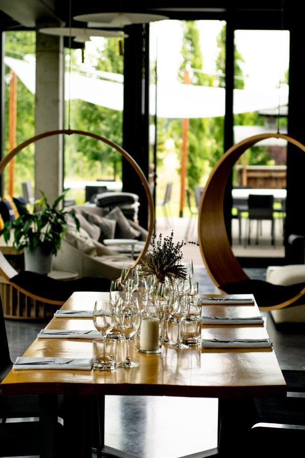 Karma House Goscienczyce Bed and Breakfast Grojec  Εξωτερικό φωτογραφία