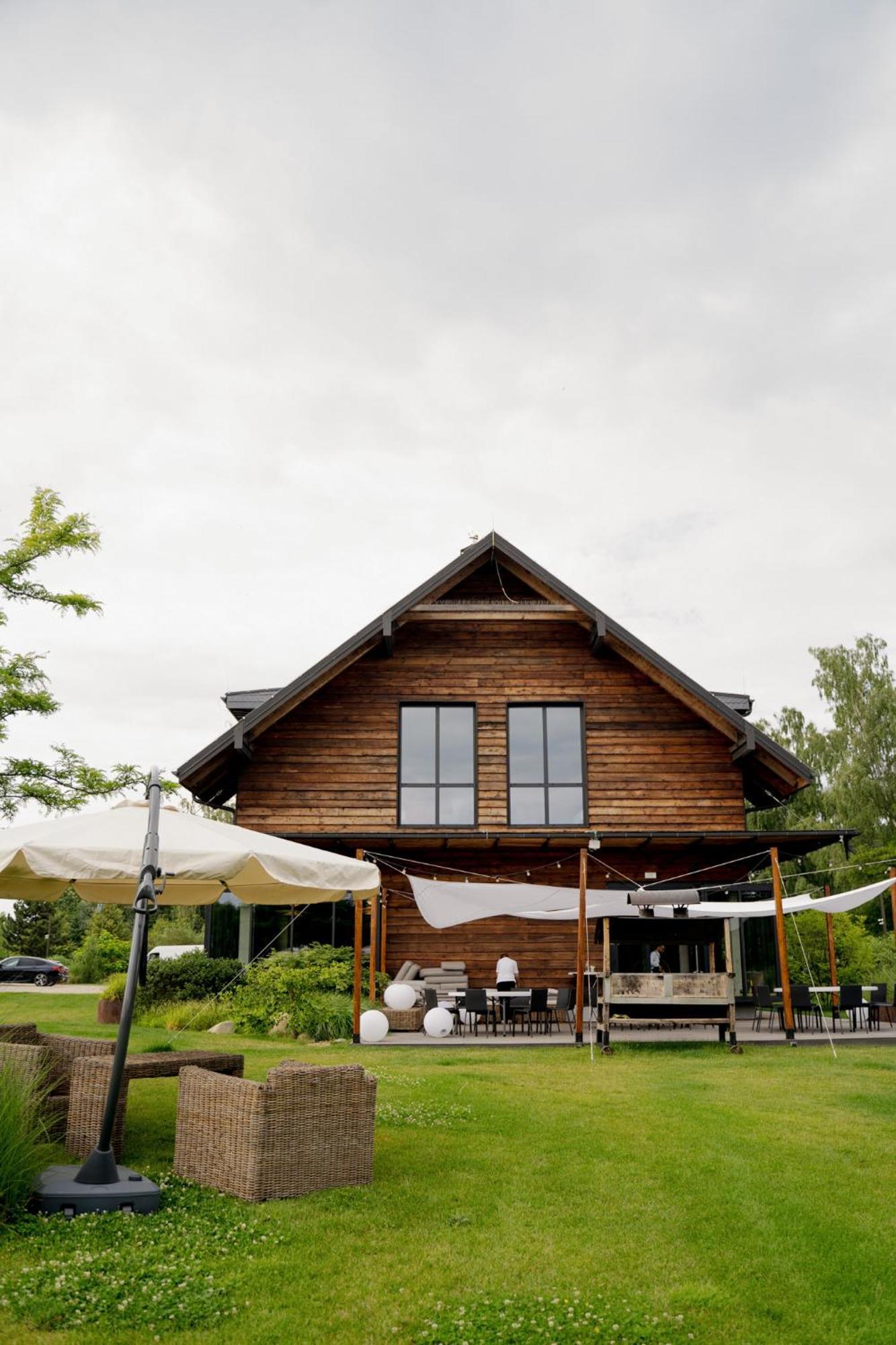 Karma House Goscienczyce Bed and Breakfast Grojec  Εξωτερικό φωτογραφία