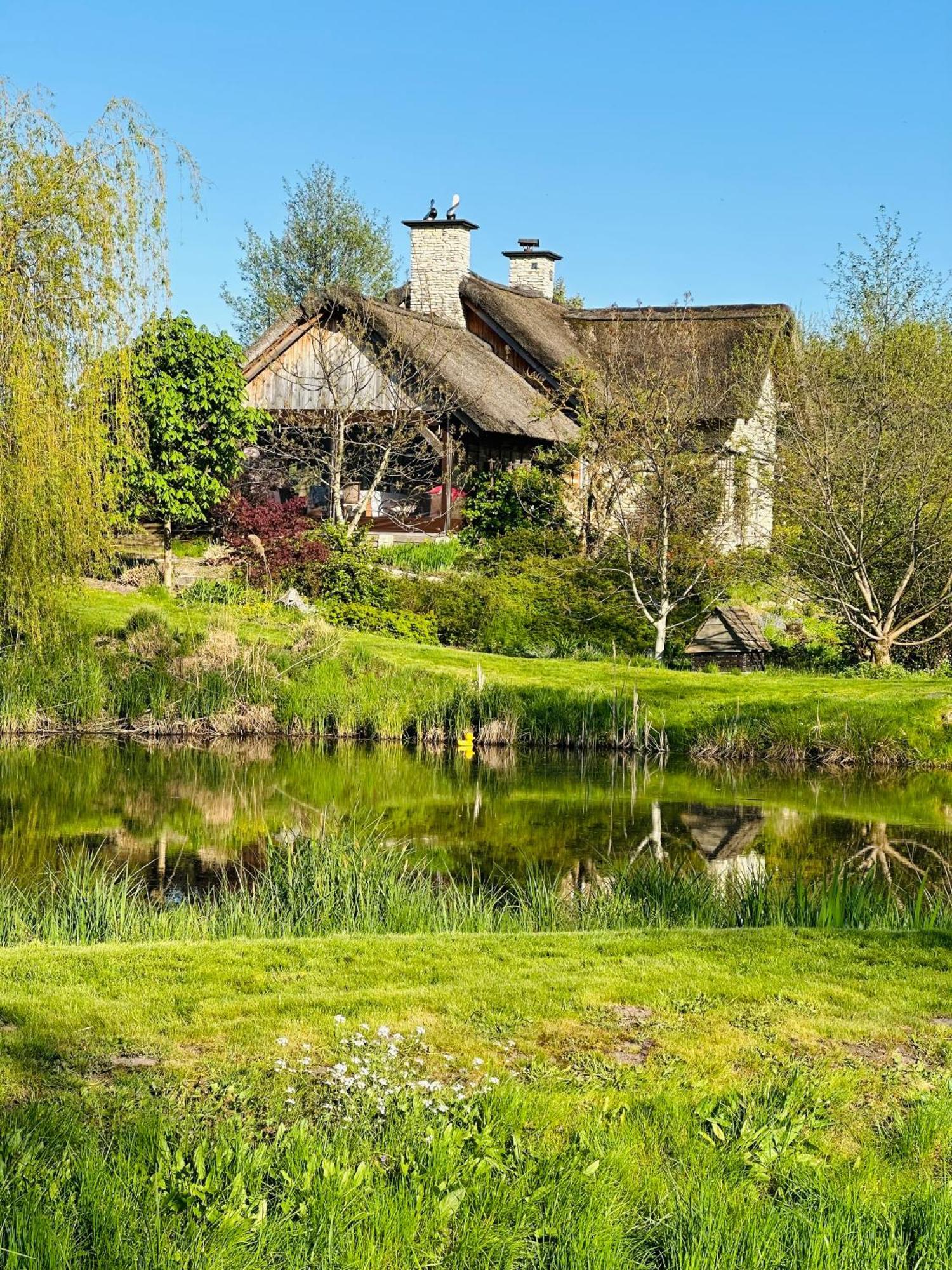 Karma House Goscienczyce Bed and Breakfast Grojec  Εξωτερικό φωτογραφία