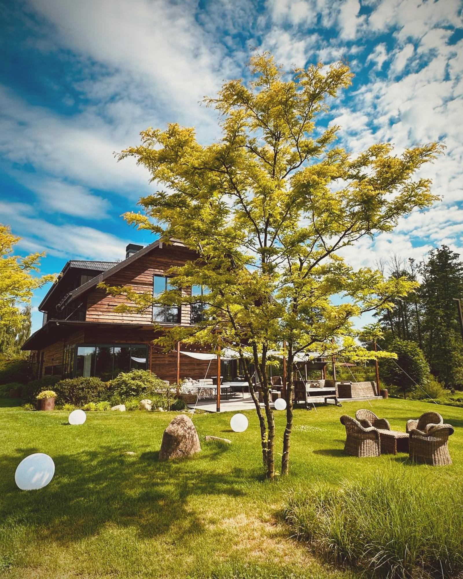 Karma House Goscienczyce Bed and Breakfast Grojec  Εξωτερικό φωτογραφία